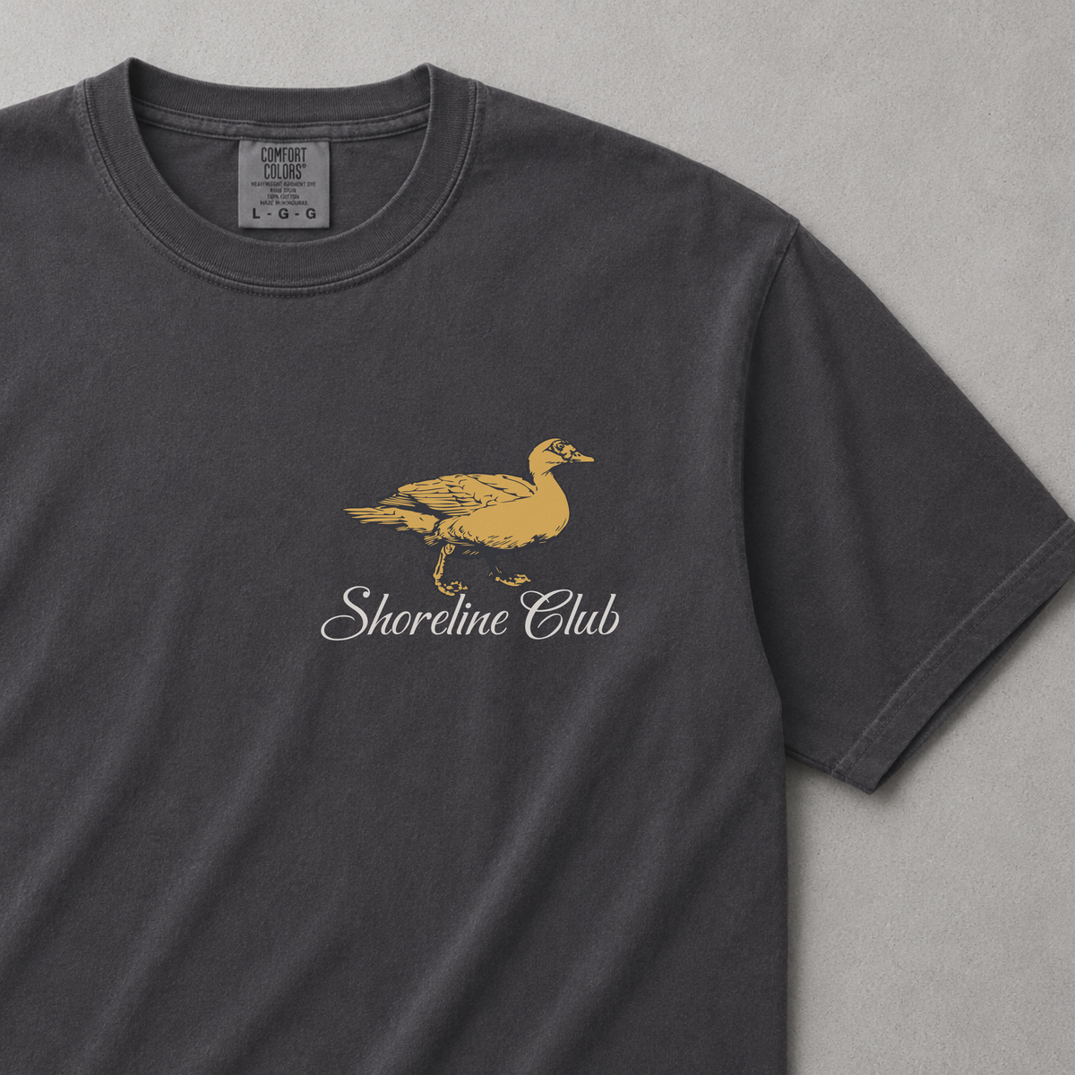 Shoreline Club Mallar Essential Tee